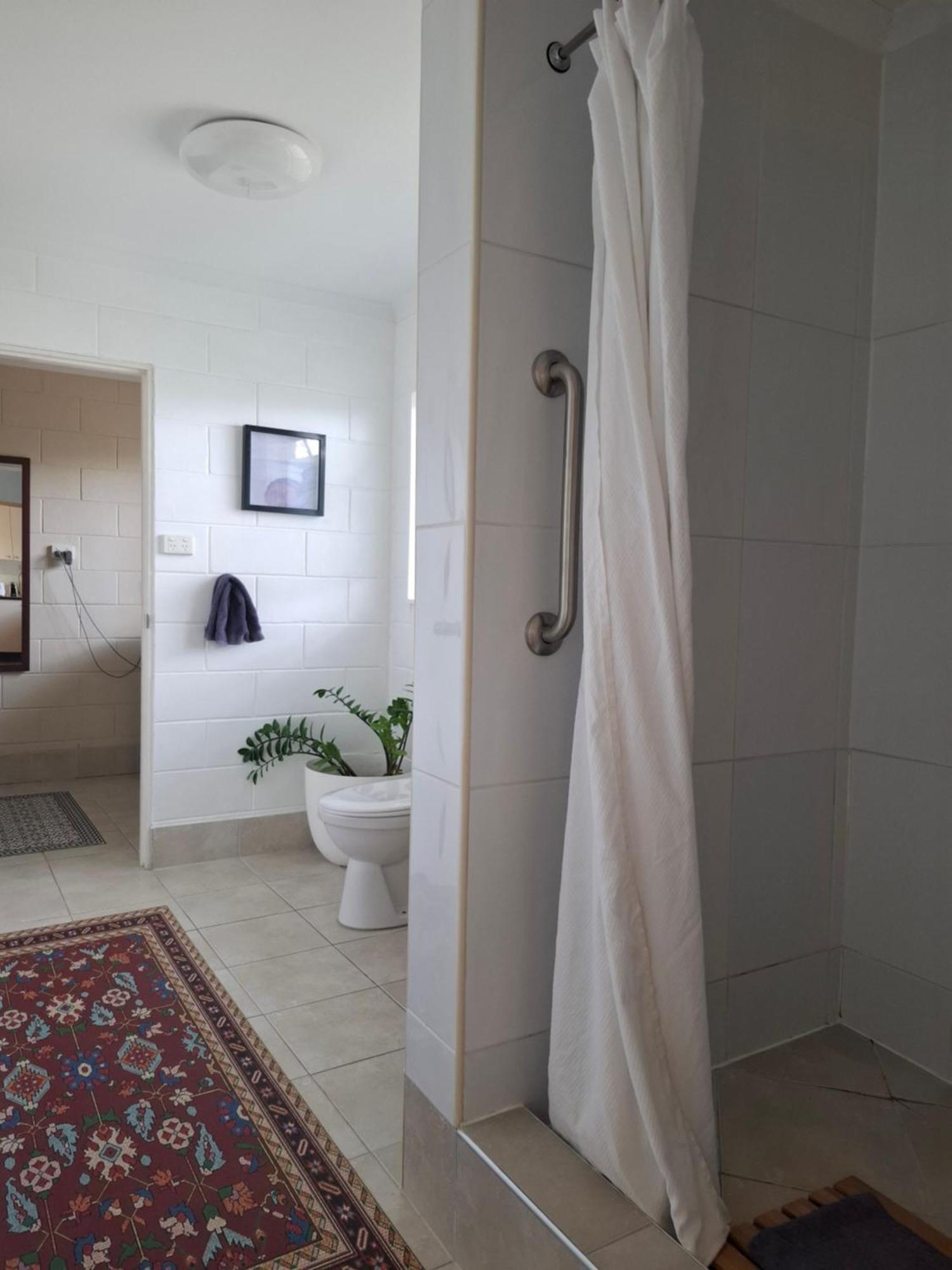 J & Ella'S Holiday House - 1 Bedroom, 1 Bathroom Home Cooktown Kültér fotó